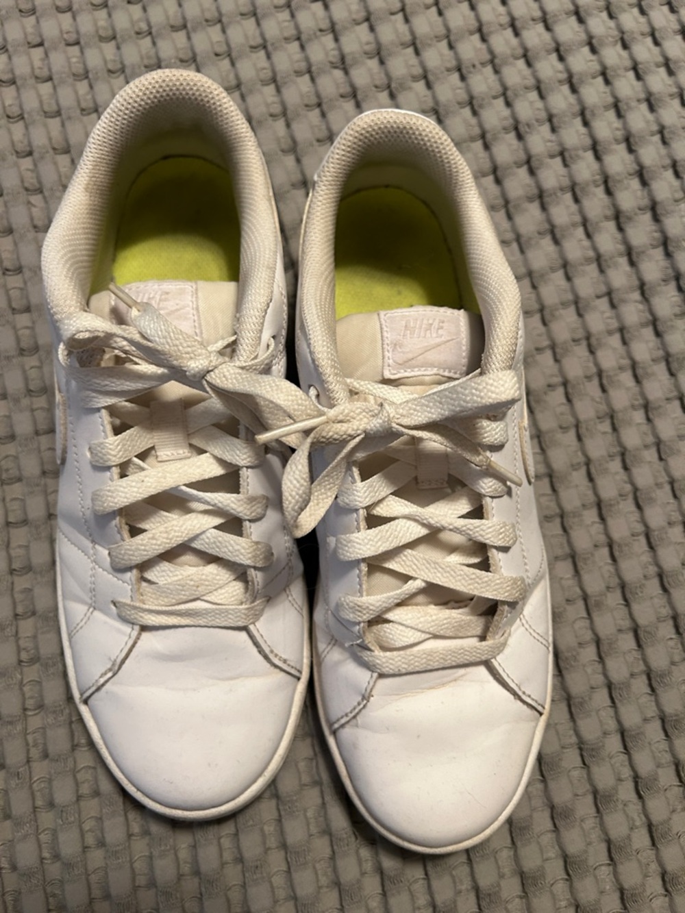 Nike White Low-Top Sneakers with Yellow Insoles